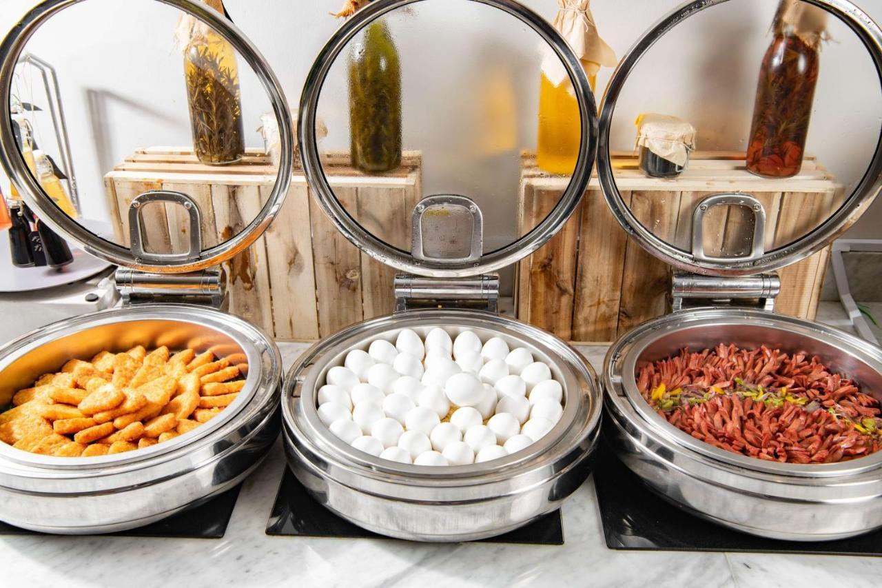 מכה Park Inn By Radisson Makkah Aziziyah מראה חיצוני תמונה Buffet at a hotel