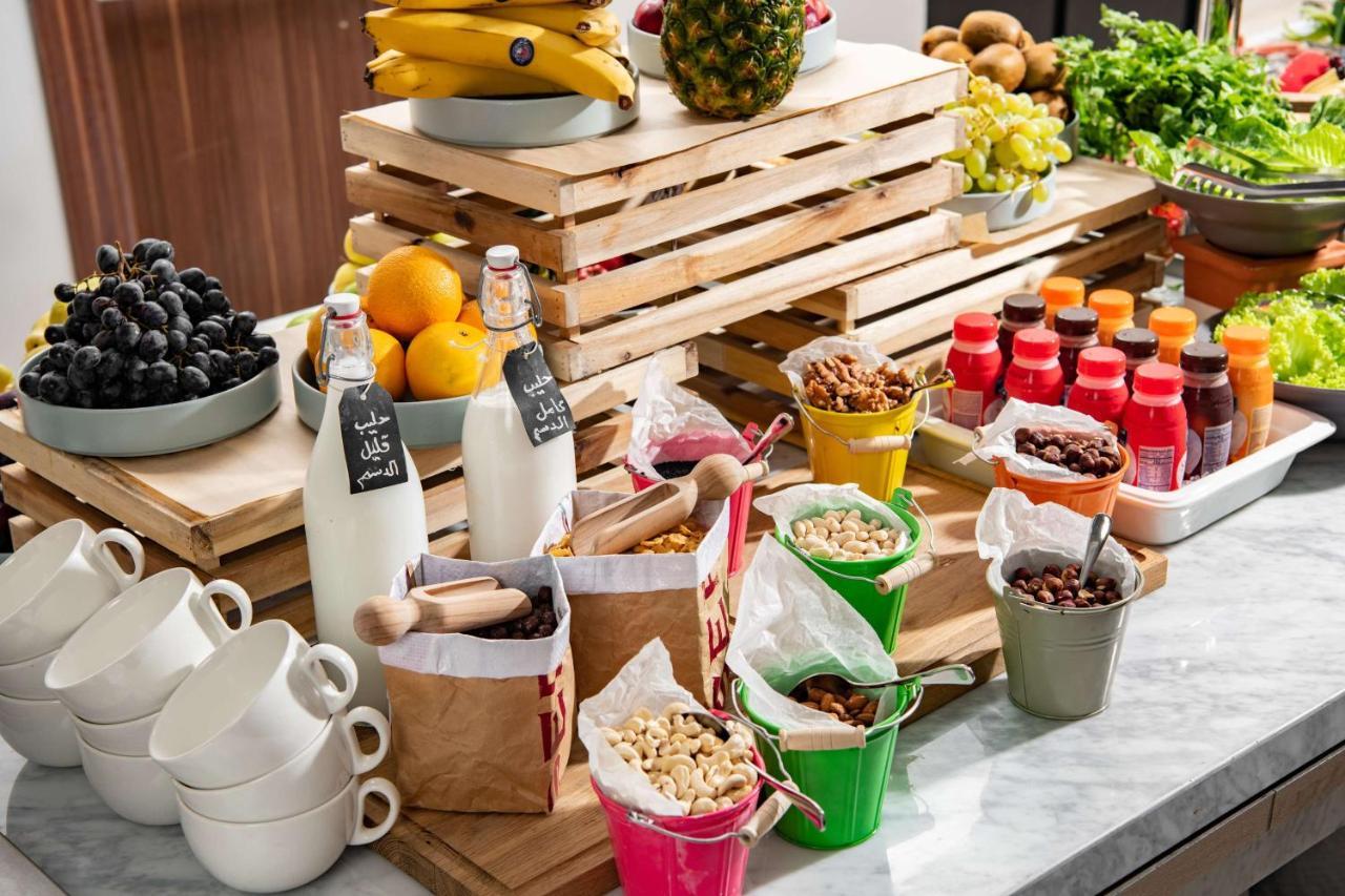 מכה Park Inn By Radisson Makkah Aziziyah מראה חיצוני תמונה Breakfast buffet at a hotel